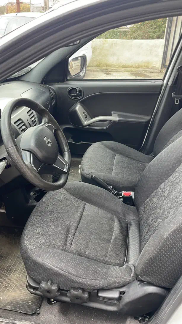 کوییک Rs 1402 بدون رنگ|خودرو سواری و وانت|رشت, استقامت ۲|دیوار