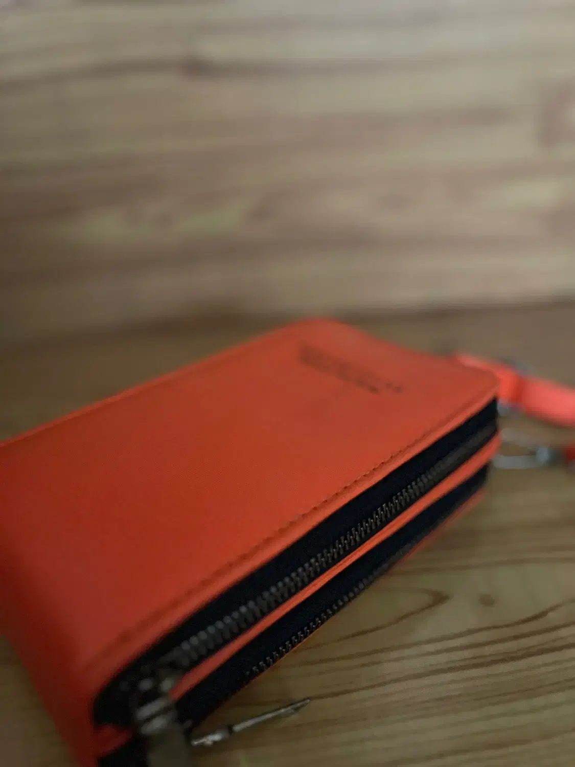 کیف|کیف، کفش، کمربند|گنبد کاووس, |دیوار