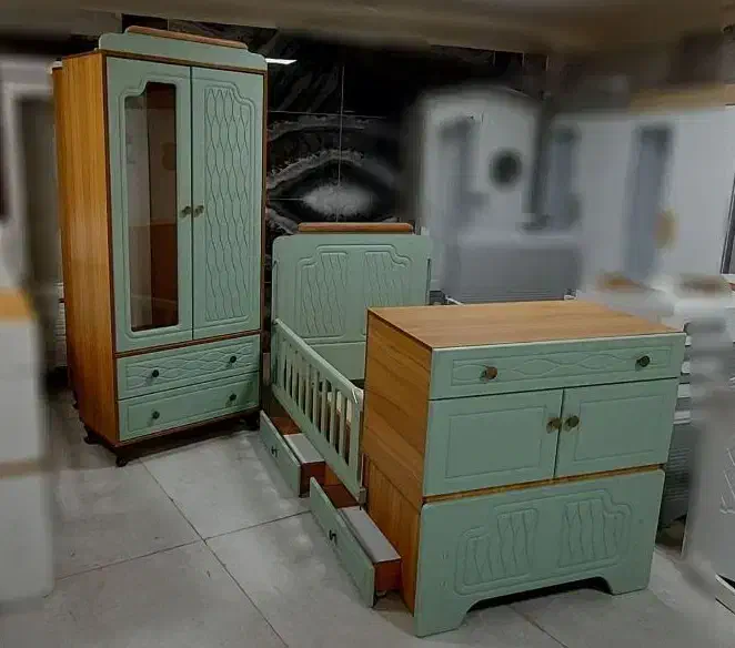 تخت و کمد نوزاد|تخت و سرویس خواب|اراک, |دیوار