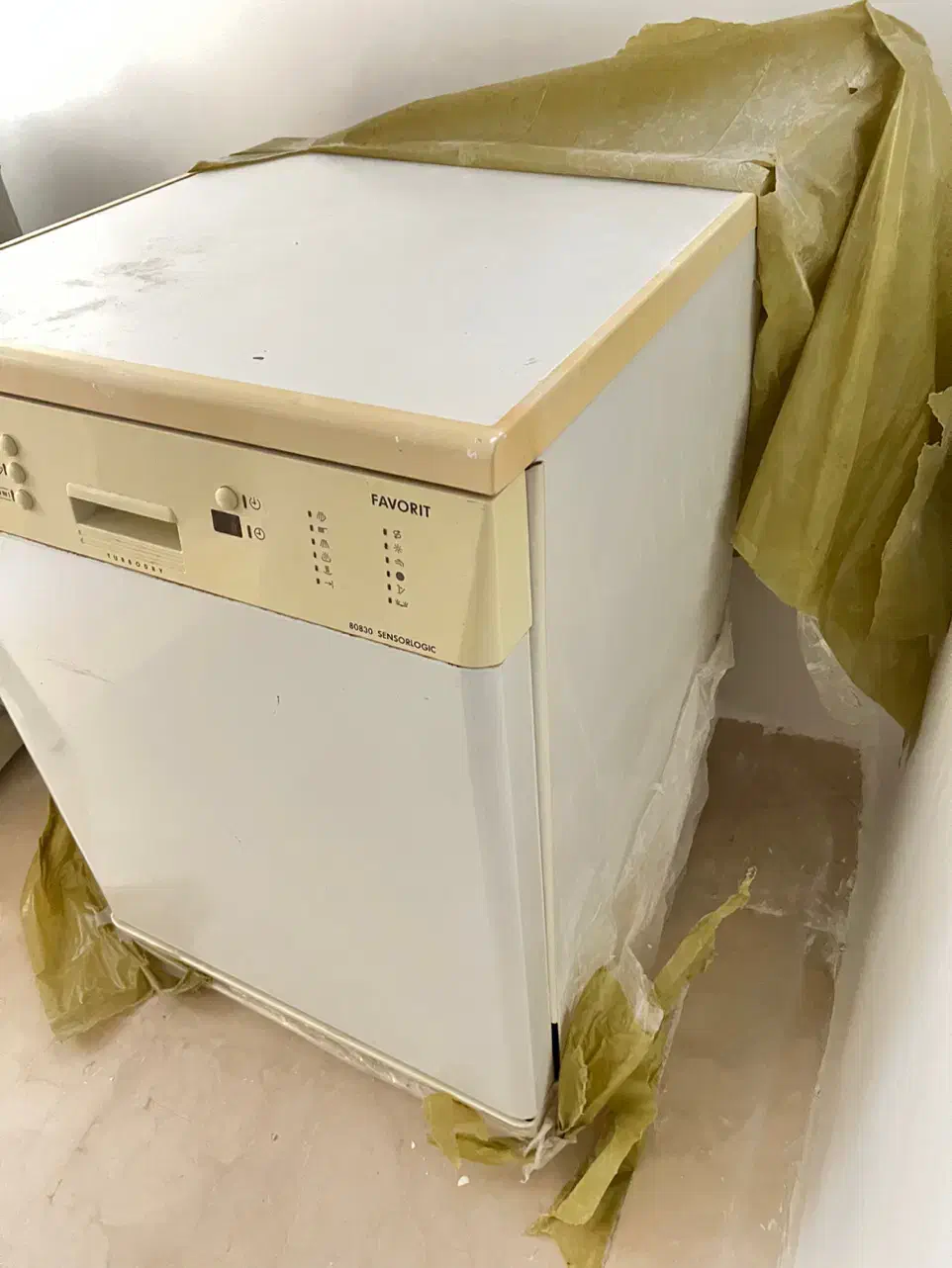 ماشین ظرفشویی AEG اصل سالم|ماشین ظرفشویی|تهران, سعادت‌آباد|دیوار