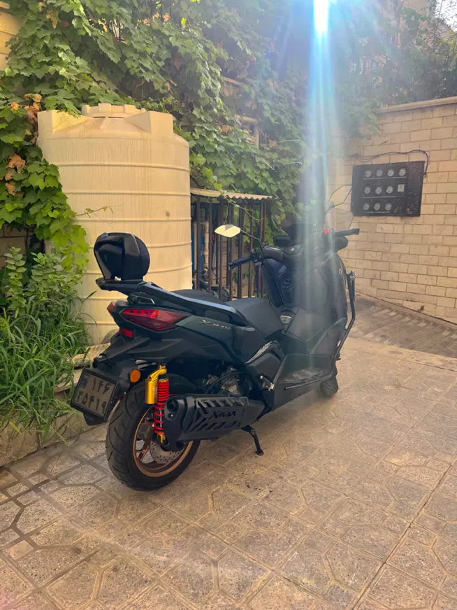 Xmax 1403|موتورسیکلت|تهران, مینای شمالی (مخبر)|دیوار