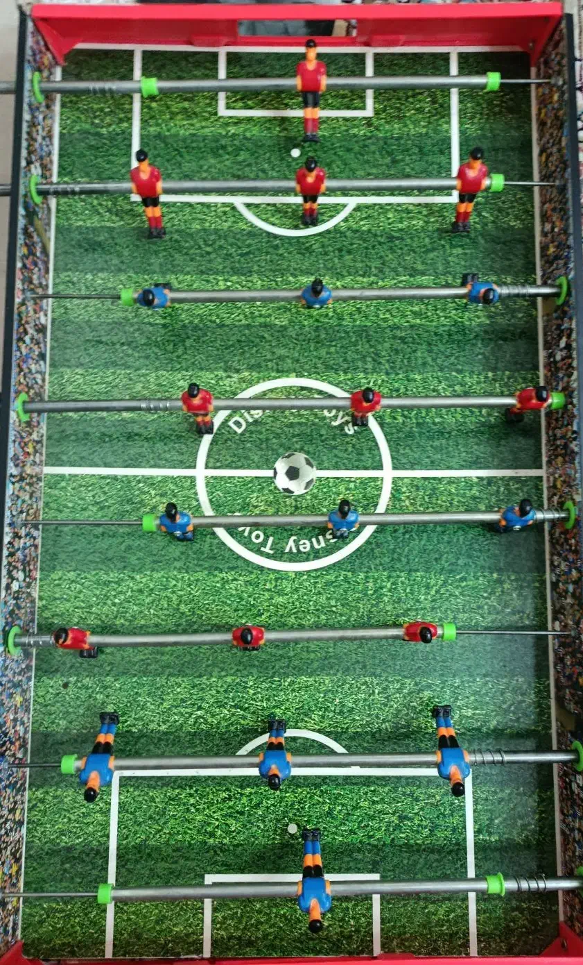 یک عدد فوتبال دستی|اسباب‌‌بازی|مشهد, کوشش|دیوار