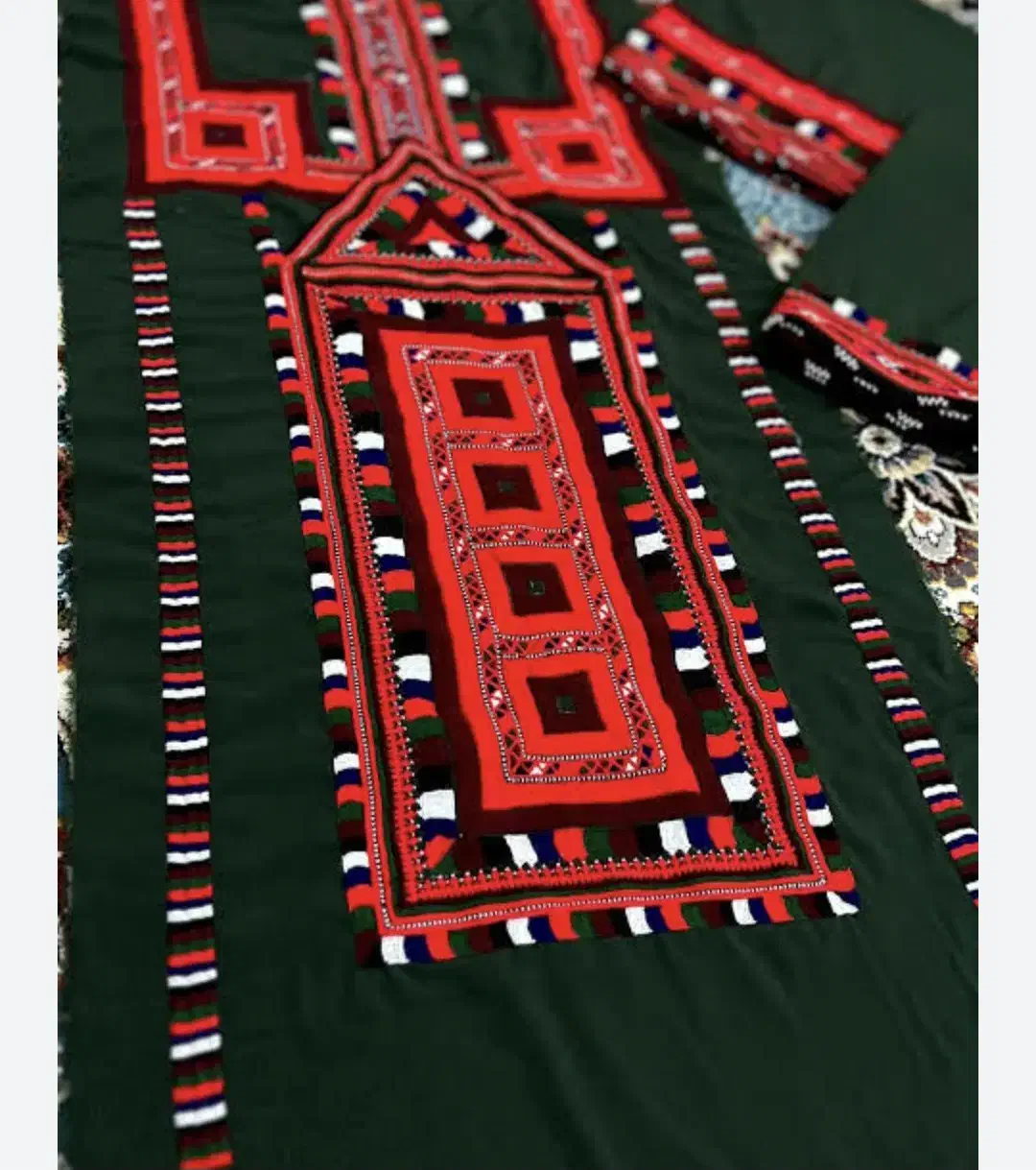 لباس|لباس|سراوان, |دیوار