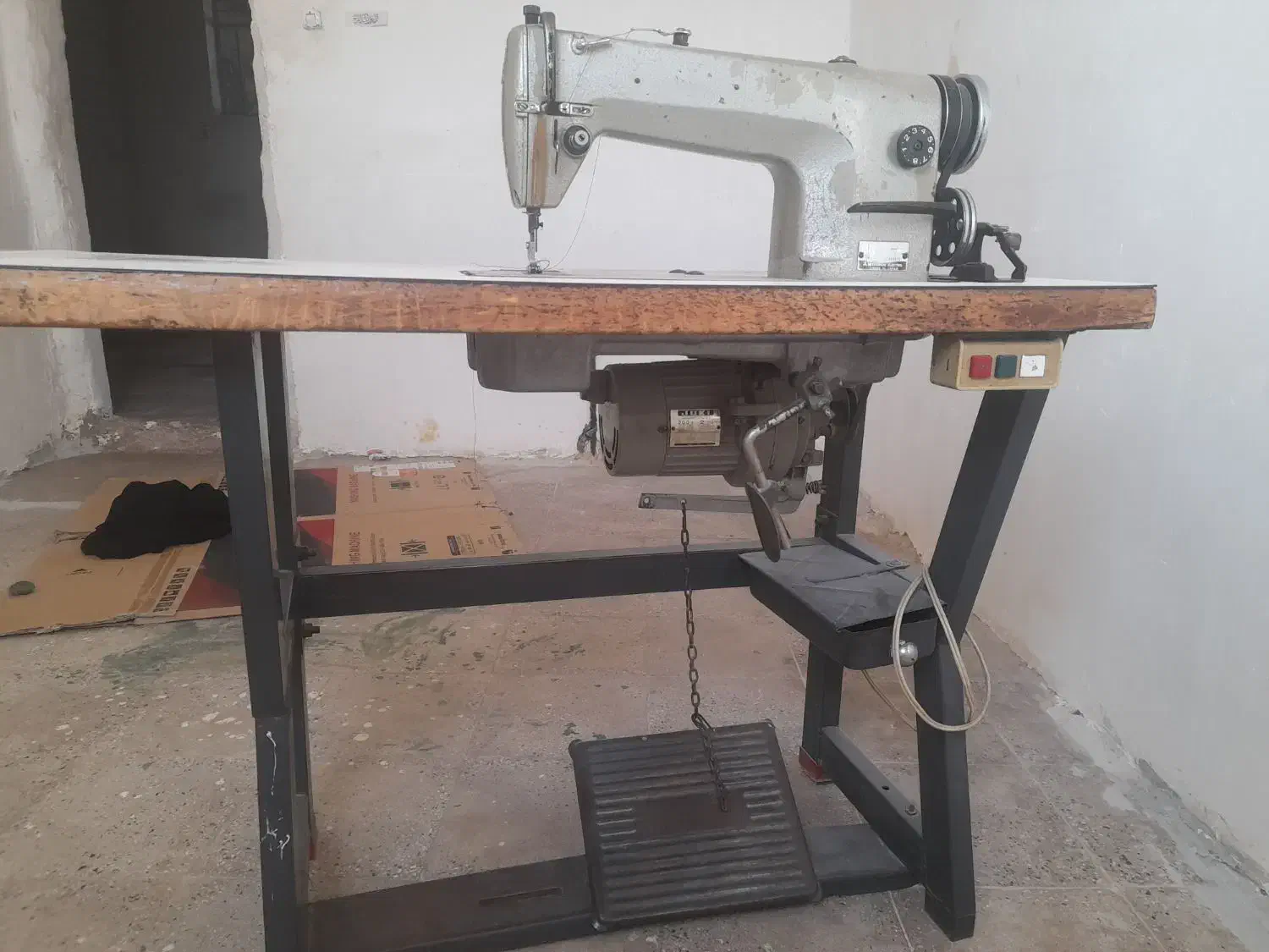 چرخ خیاطی وسردوز|چرخ خیاطی و ریسندگی|قرچک, مهدیه|دیوار