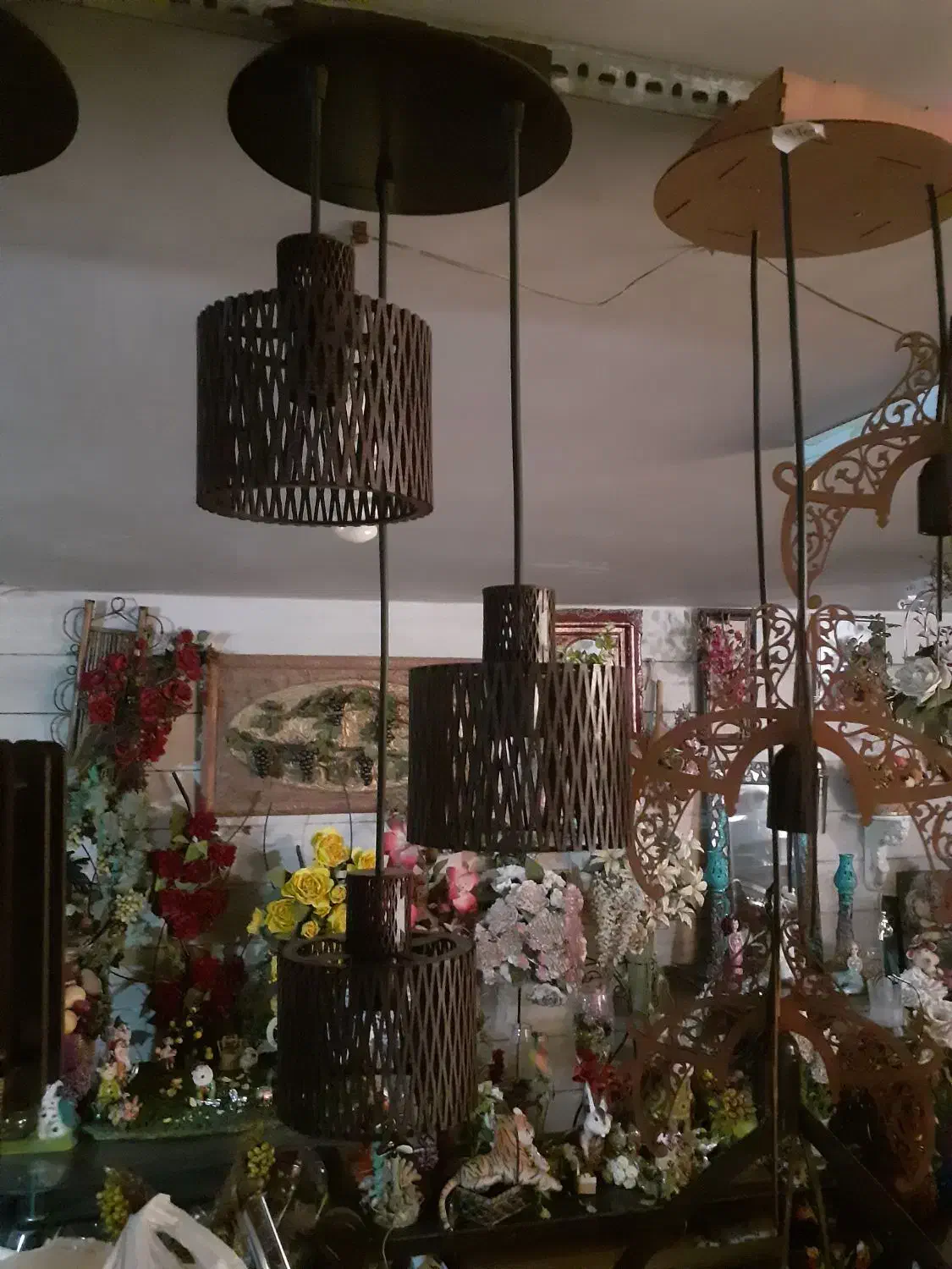 لوستر قیمت مناسب|لوستر و چراغ آویز|اصفهان, میرعماد|دیوار