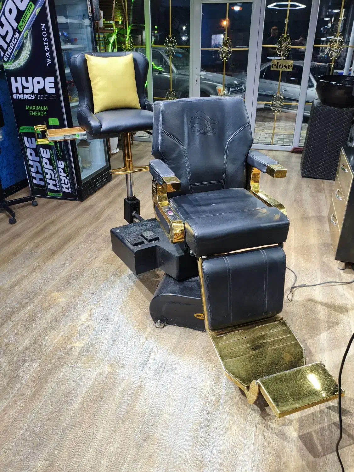 صندلی آرایشگاه ماساژوردار|آرایشگاه و سالن‌های زیبایی|جیرفت, |دیوار