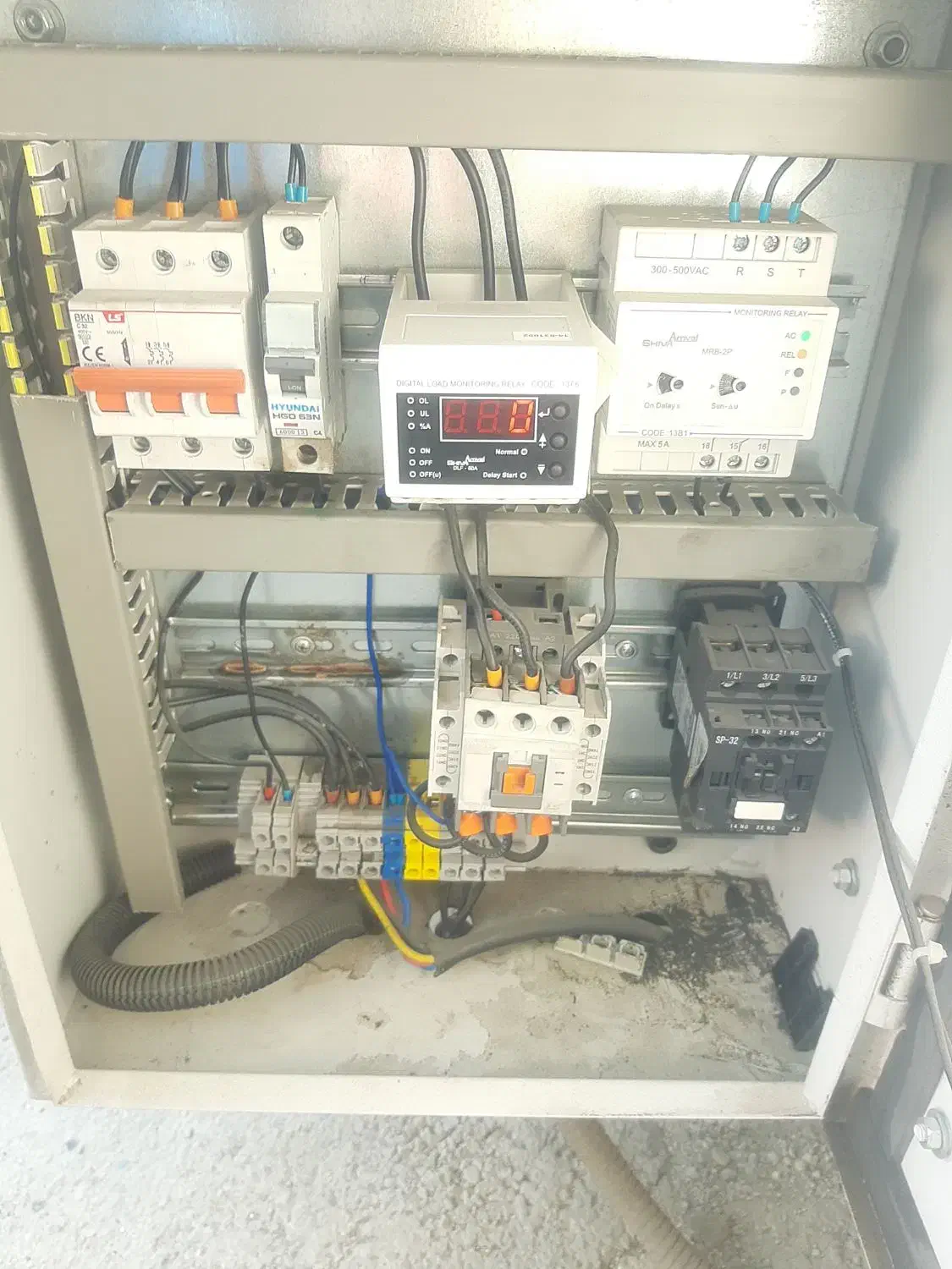 کمپرسور وپوستر‌‌ ۴۰ بار فشار قوی|ماشین‌آلات صنعتی|آبیک, |دیوار