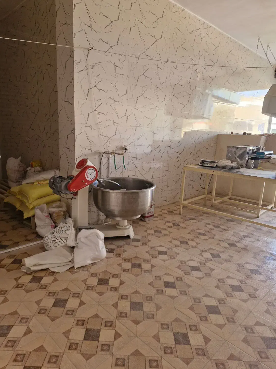 فروش نانوایی آزادپز زیر قیمت|فروش مغازه و غرفه|لردگان, |دیوار