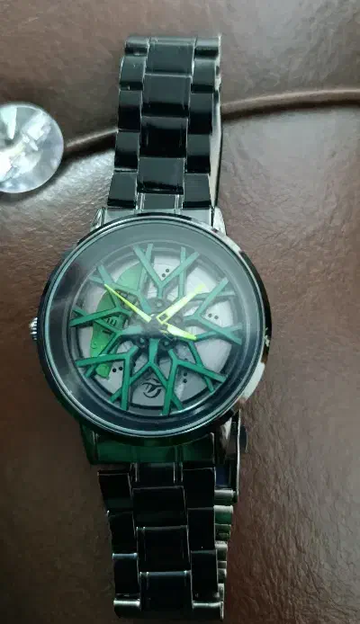 ساعت رینگی|ساعت|سبزوار, پیروزی|دیوار