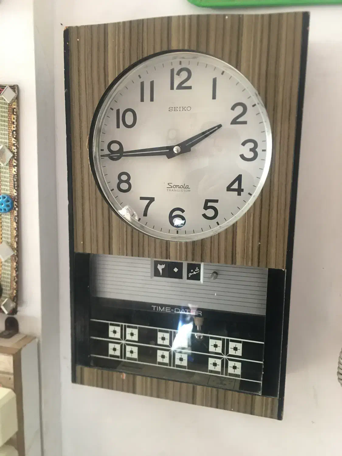 انواع ساعت و وسایل قدیمی|کلکسیون اشیاء عتیقه|قم, انسجام|دیوار