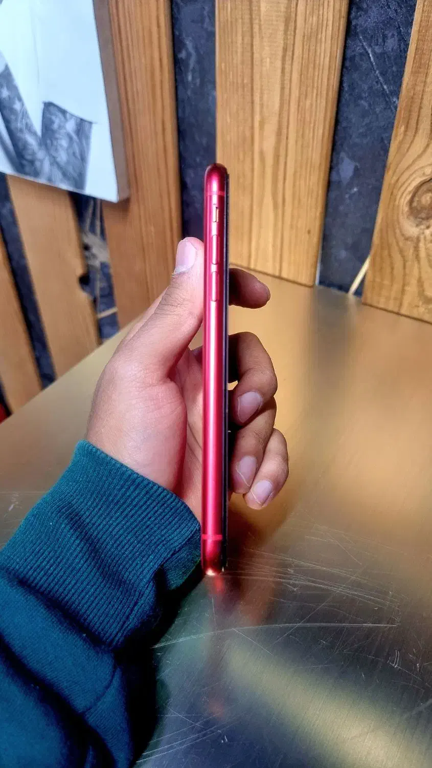 فروش فوریiPhone 11 128gig red قرمز|موبایل|لنجان, |دیوار