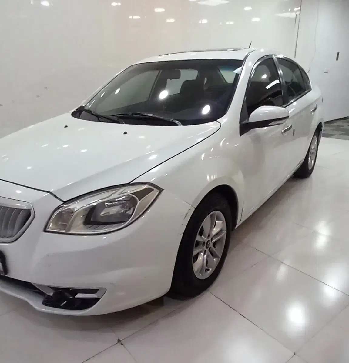 برلیانس 330اتومات مدل 97موتور 1650|خودرو سواری و وانت|تهران, تهرانپارس شرقی|دیوار