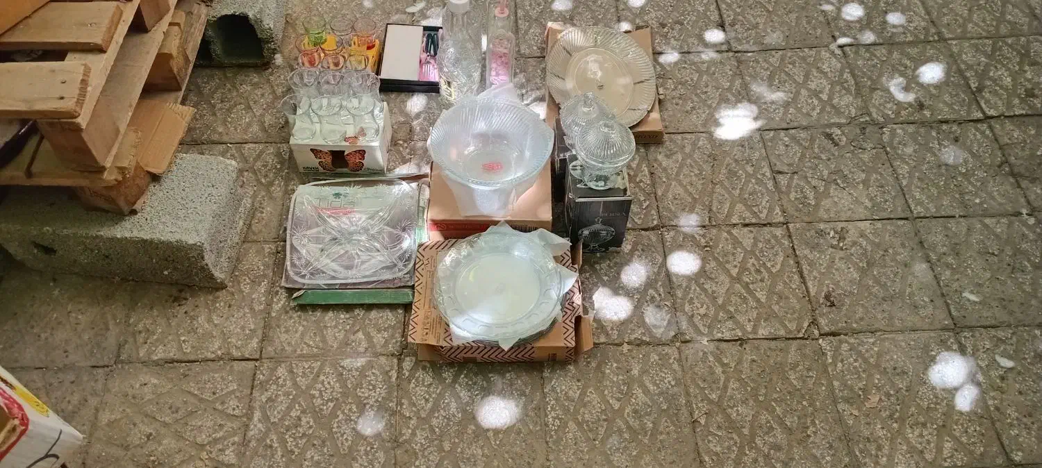 چینی حراجی دارم هرکی خواست بگه فقط مشتری باشه|ظروف سرو و پذیرایی|تهران, مینابی|دیوار