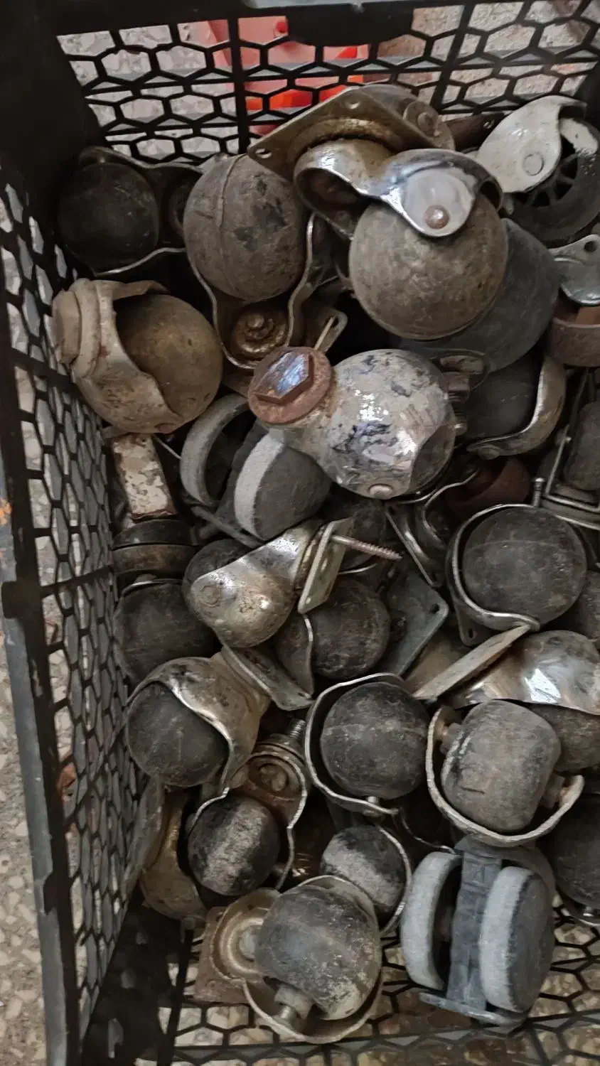 چرخ ویژه کند ونیز ومبل|مبلمان خانگی و میز عسلی|شیراز, جوادیه|دیوار