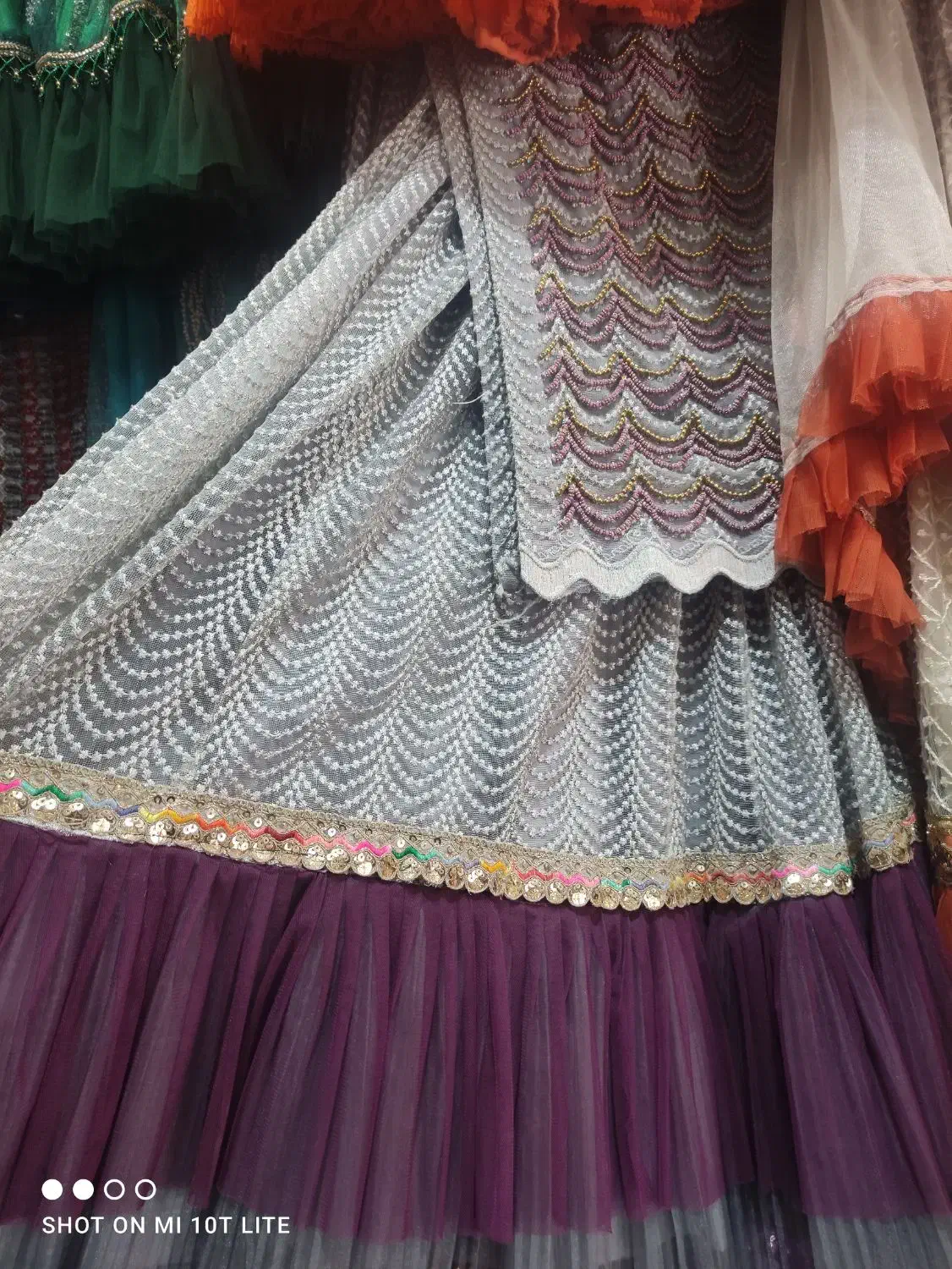 لباس مهرە ای و سنتی|لباس|شیراز, سعدیه جنوبی|دیوار