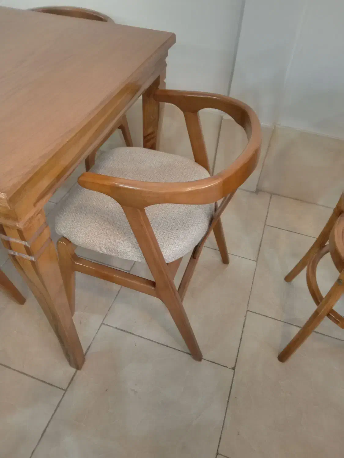 رنگکاری چوب سربداران|خدمات پیشه و مهارت|سبزوار, طبرسی (جعفرآباد)|دیوار