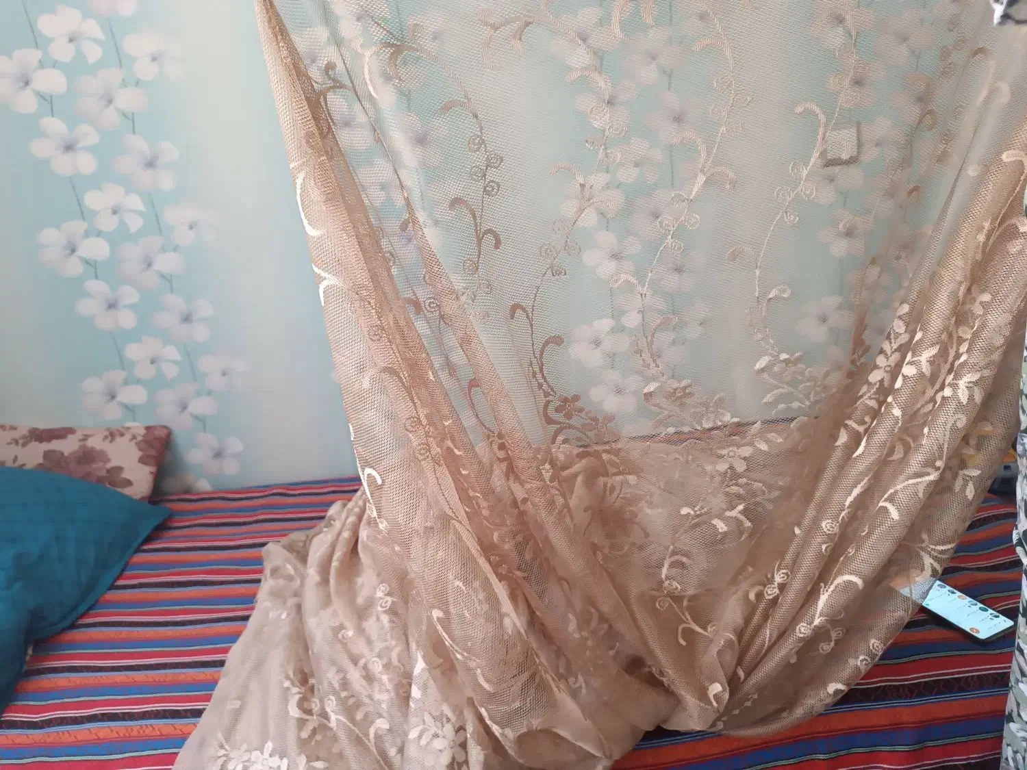 پرده|پرده، رانر، رومیزی|مشهد, حجاب (شهرک غرب)|دیوار