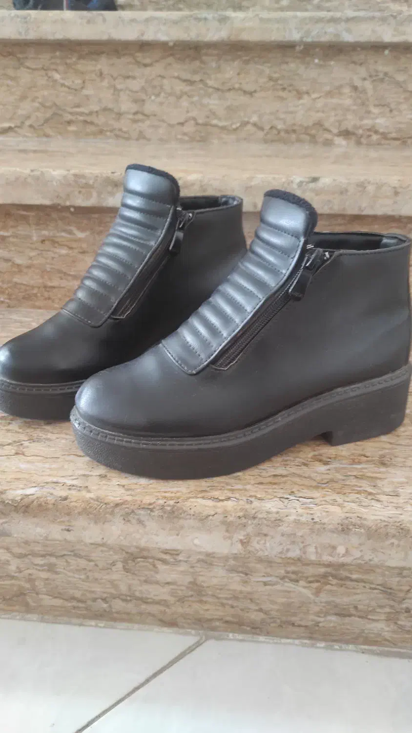 کفش نیم بوت زنانه درحدنو|کیف، کفش، کمربند|شیراز, رکن‌آباد|دیوار