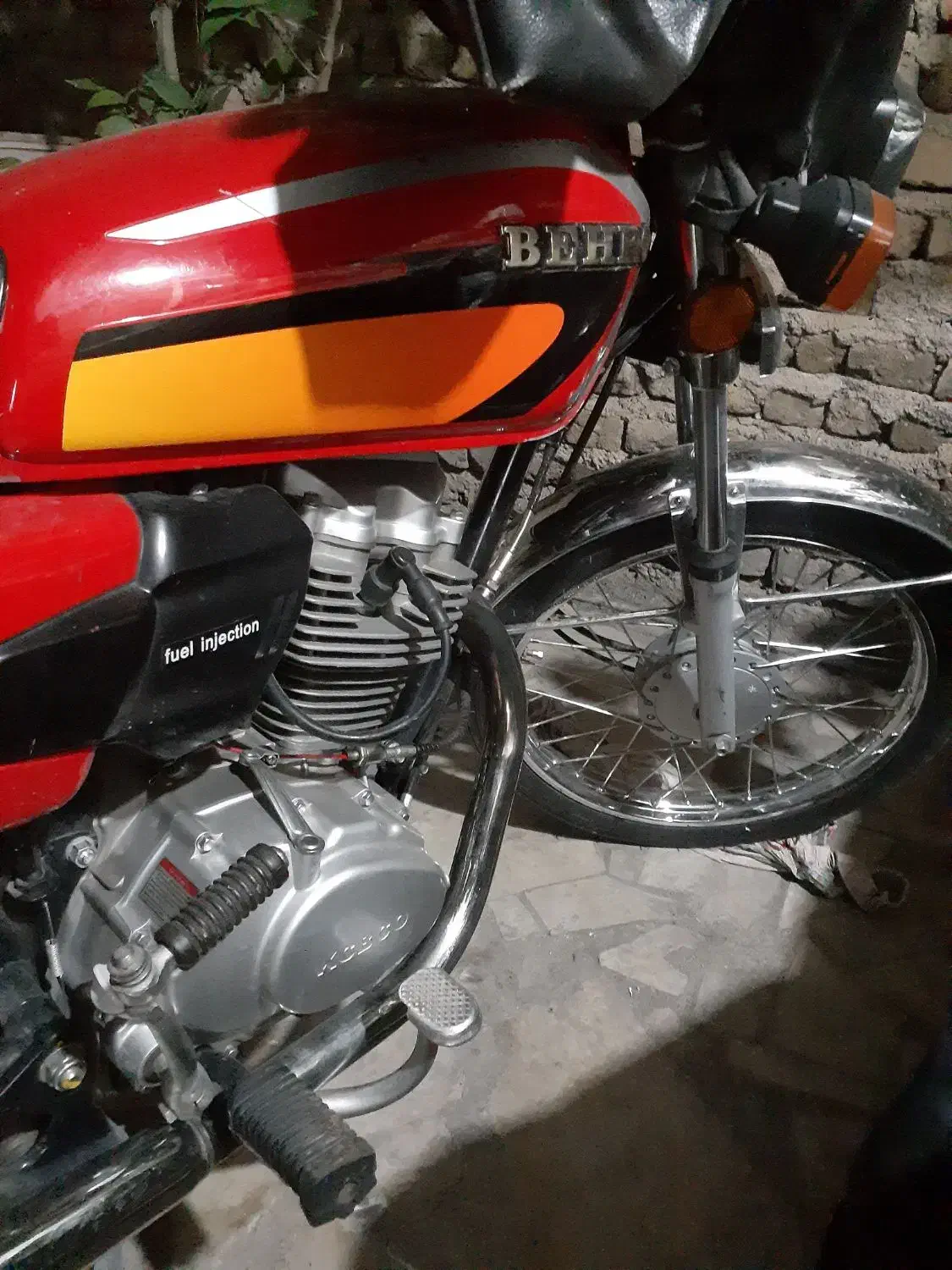 هوندا۱۲۵|موتورسیکلت|خرم‌آباد, |دیوار