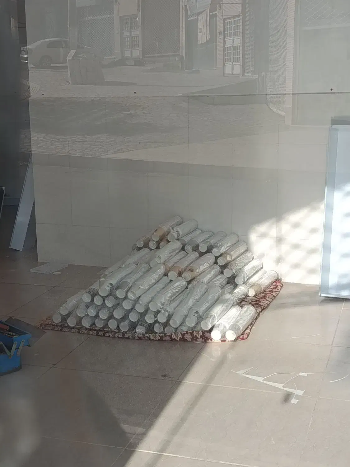 تولیدی لیوان کاغذی  ۲۲۰ چای خوری|ظروف نگهدارنده، پلاستیکی، یکبارمصرف|بیرجند, |دیوار