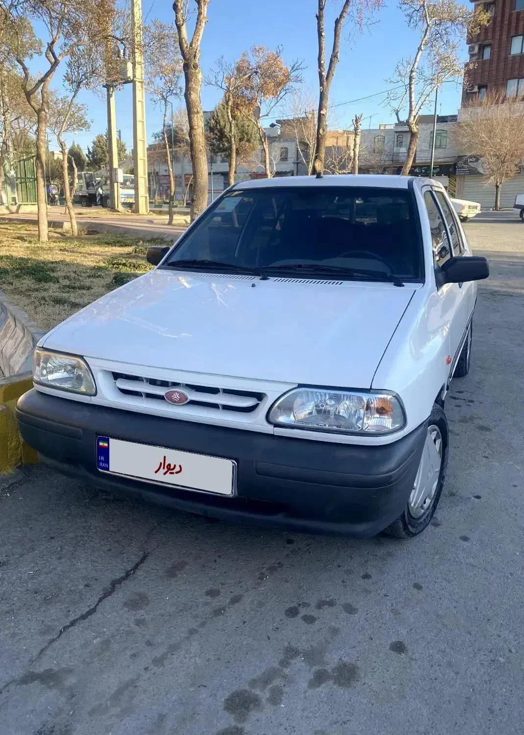 ۱۳۱|خودرو سواری و وانت|بروجرد, |دیوار