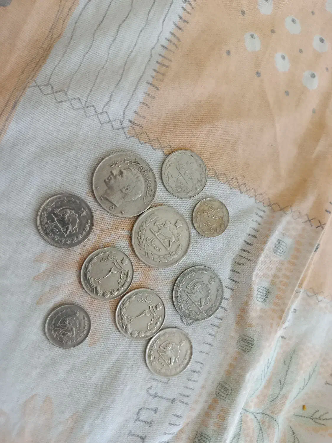 سکه|کلکسیون سکه، تمبر، اسکناس|میبد, |دیوار