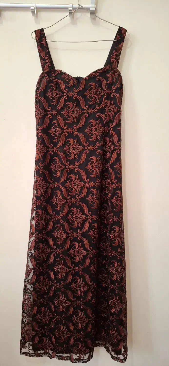 سه عدد لباس نو|لباس|سنقر, |دیوار