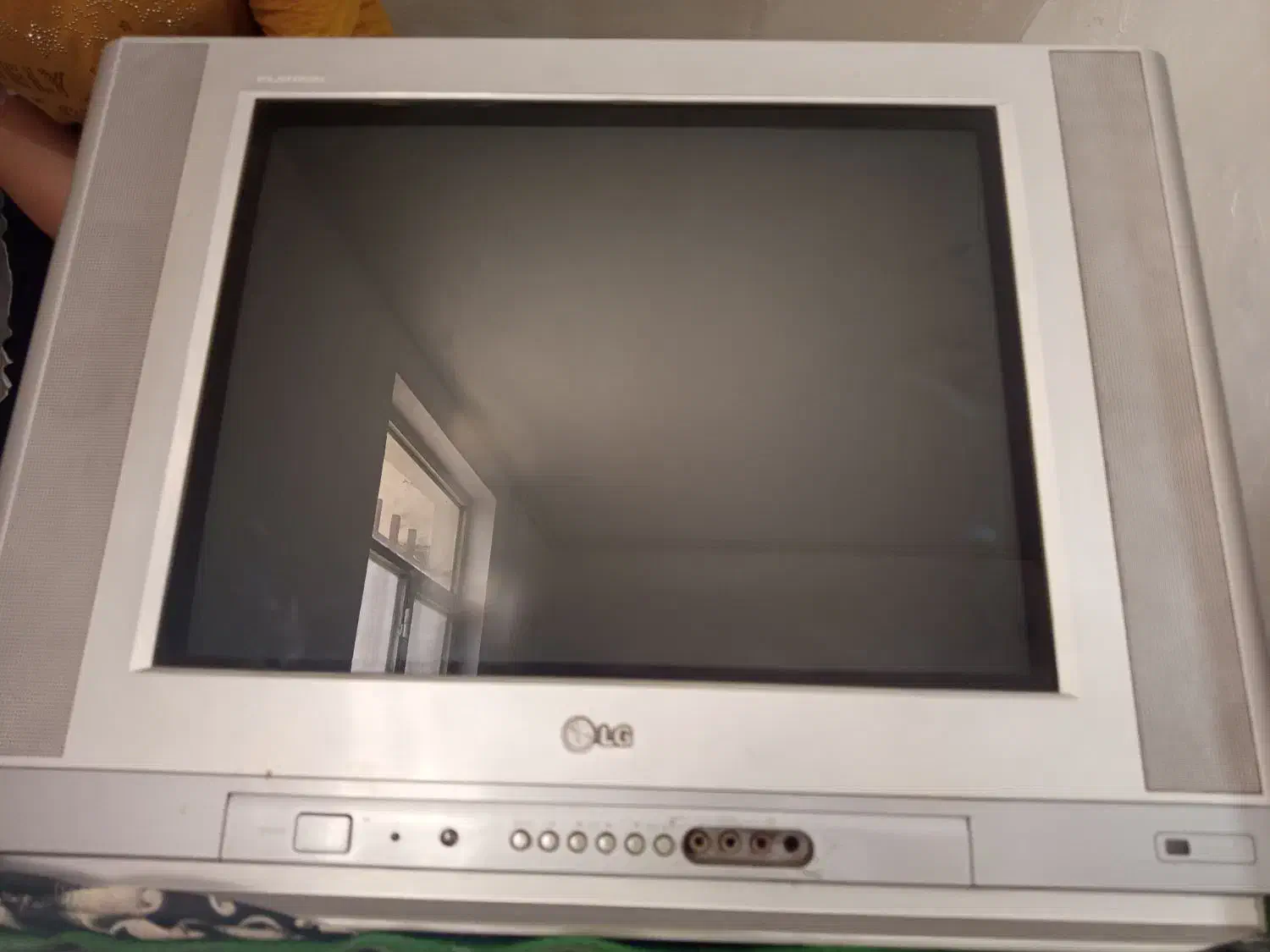 تلوزیون  ۲۱ ال جی|تلویزیون و پروژکتور|بروجرد, |دیوار