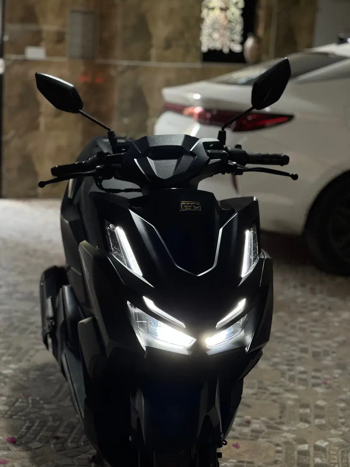 کلیک واریو نیروموتور|موتورسیکلت|سمنان, |دیوار