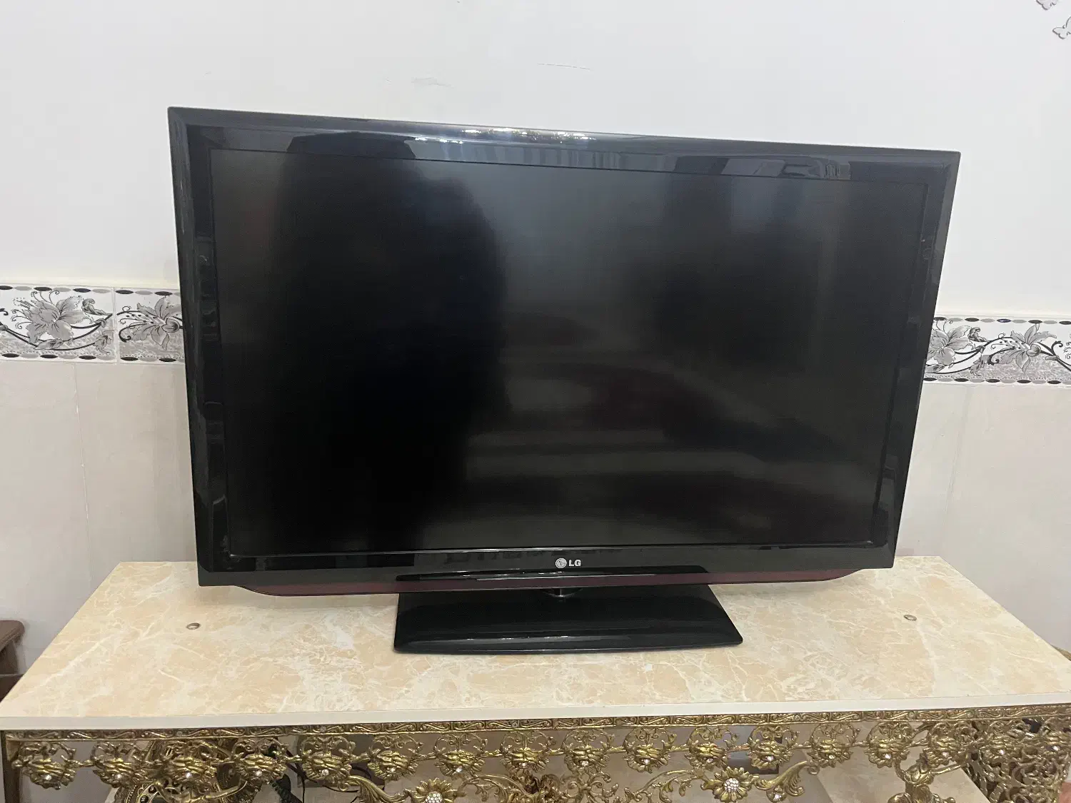 تلویزیون۴۹اینچ ال جی|تلویزیون و پروژکتور|زنجان, |دیوار