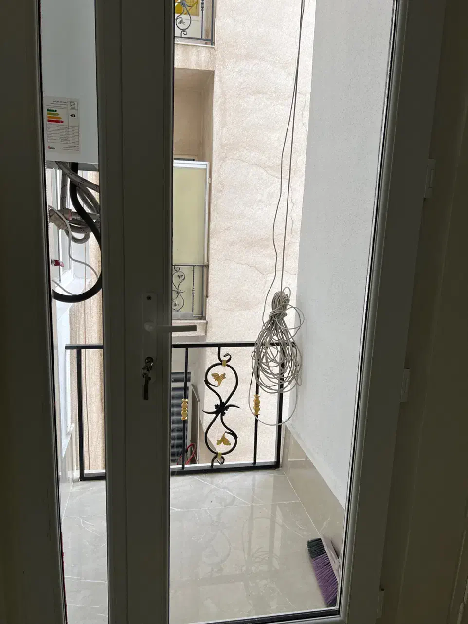 ۸۰متر آپارتمان شیک در سعادت اباد