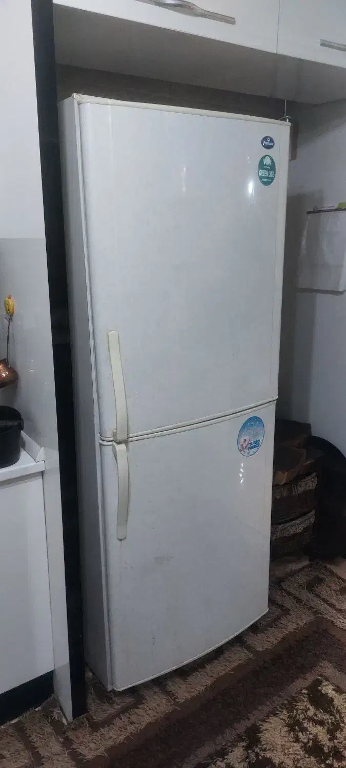 یخچال فریز فروزان موتور ژاپن بدون صدا|یخچال و فریزر|اصفهان, جلالیه|دیوار