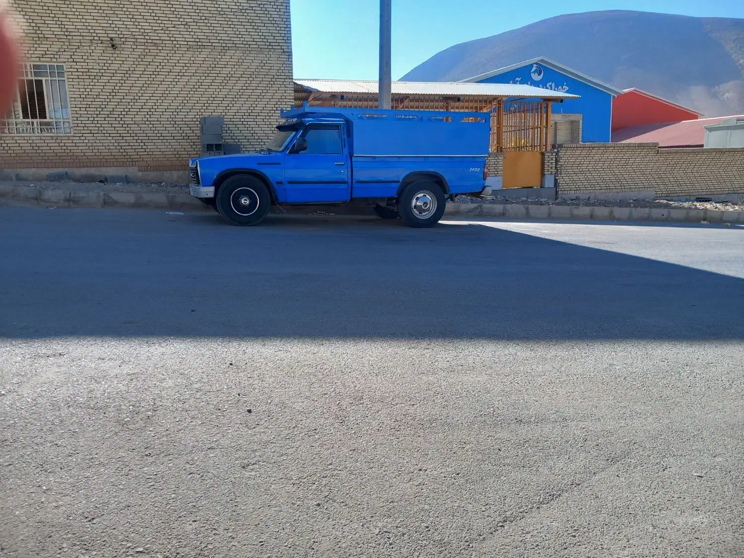 نیسان|خودرو سواری و وانت|اصفهان, نقش جهان|دیوار