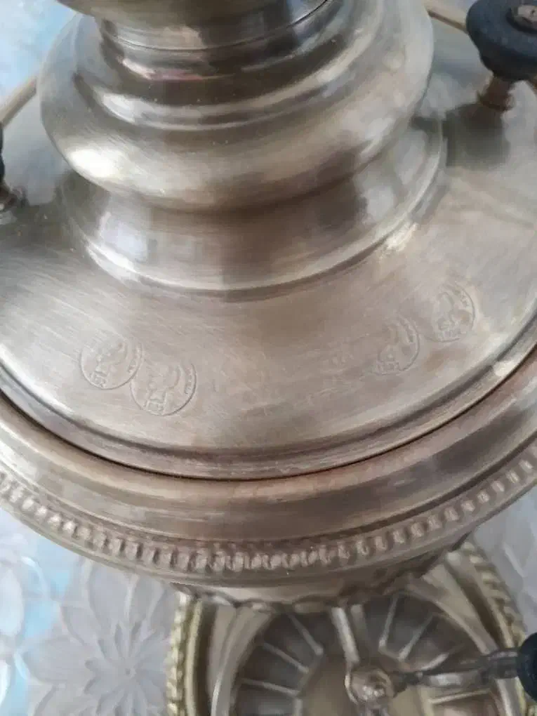 سماورذغالی برنجی بامهرروس آنتیک ودکوری|سماور، چایساز، قهوهساز|فردیس, سرحد آباد|دیوار