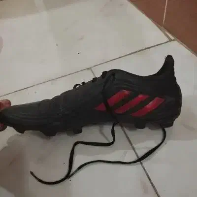 کفش استوک فوتبال اورجینال|کیف، کفش، کمربند|گنبد کاووس, |دیوار