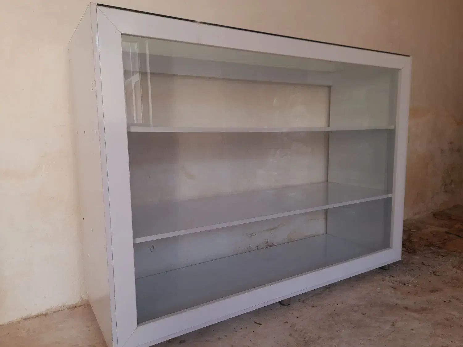 ۲ عدد قفسه و ویترین مغازه تمام ام دی اف|فروشگاه و مغازه|میانه, |دیوار