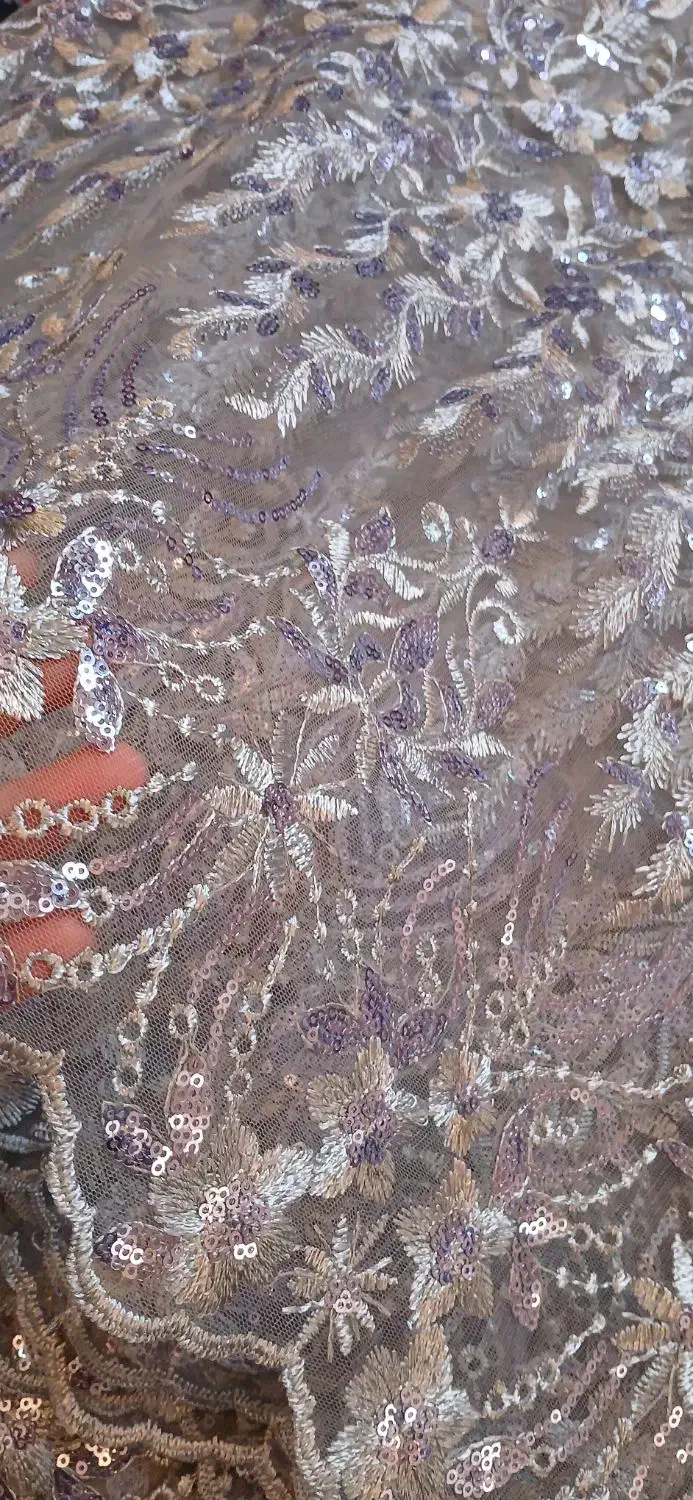 طوسی جذاب|لباس|دهدشت, |دیوار