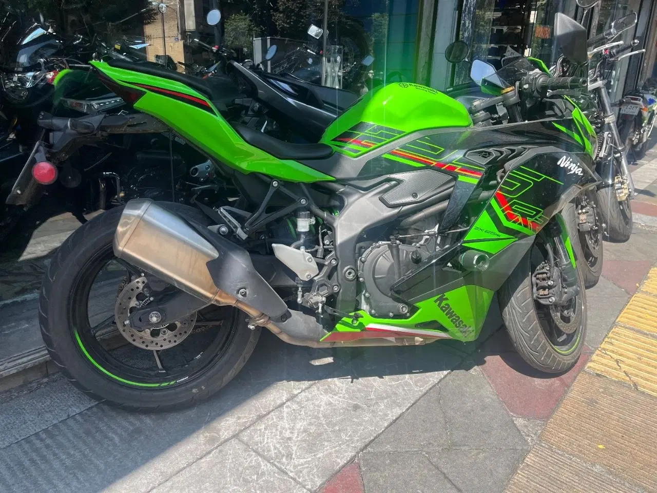 موتور سیکلت کاوازاکی نینجا چهار سیلندر zx25rr|موتورسیکلت|تهران, امیریه|دیوار