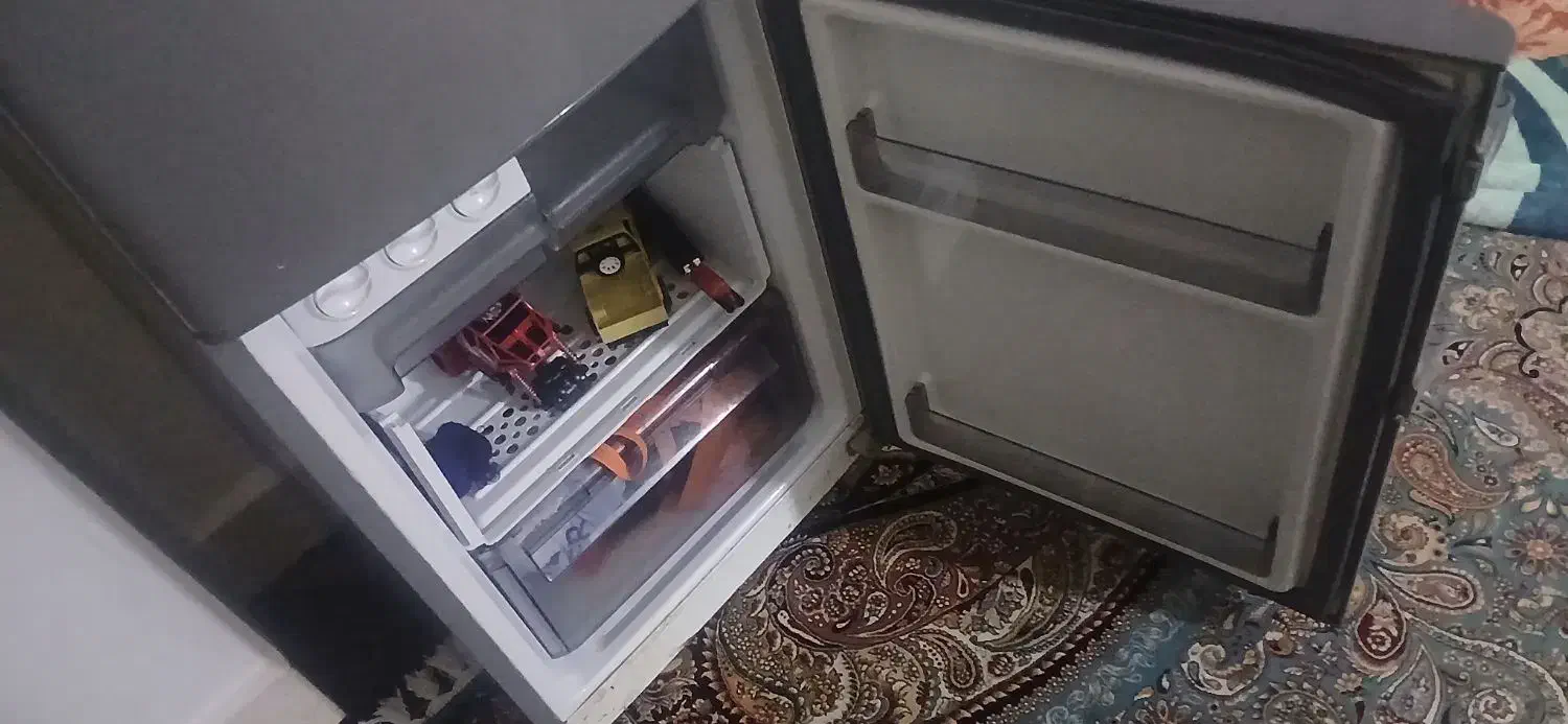 سلام یه عدادیخچال درحدنومبل هفت نفره درحدنو|مبلمان خانگی و میز عسلی|چابهار, |دیوار