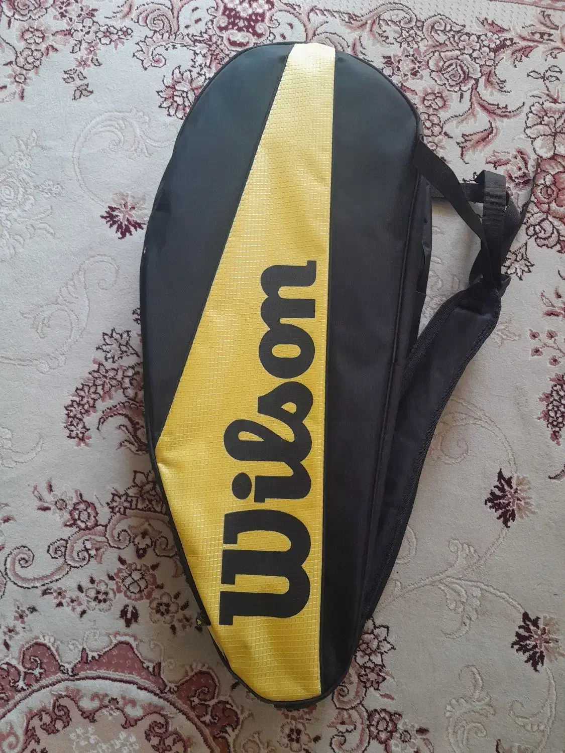 کیف تنیس|کیف، کفش، کمربند|ارومیه, |دیوار