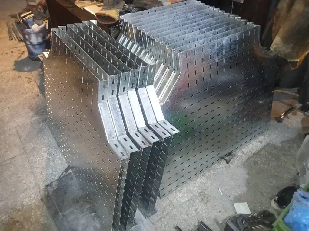 سینی کابل و نردبان کابل و متعلقات|مصالح و تجهیزات ساختمان|پردیس, سیاه سنگ|دیوار