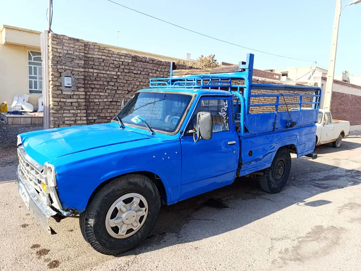 نیسان مدل ۶۱|خودرو سواری و وانت|کرمان, |دیوار