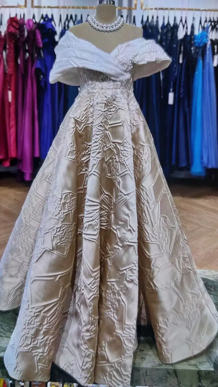 چرخکار باتجربه زنانه دوز مجلسی خانم|استخدام صنعتی، فنی، مهندسی|تهران, بلوار کشاورز|دیوار