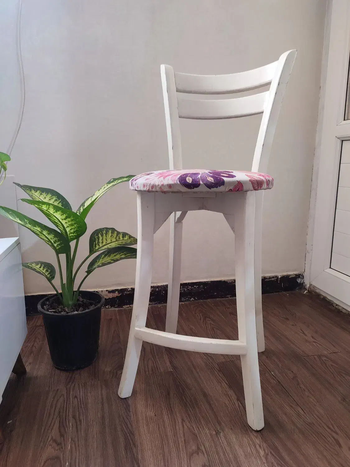 صندلی|صندلی و نیمکت|بندر ماهشهر, |دیوار