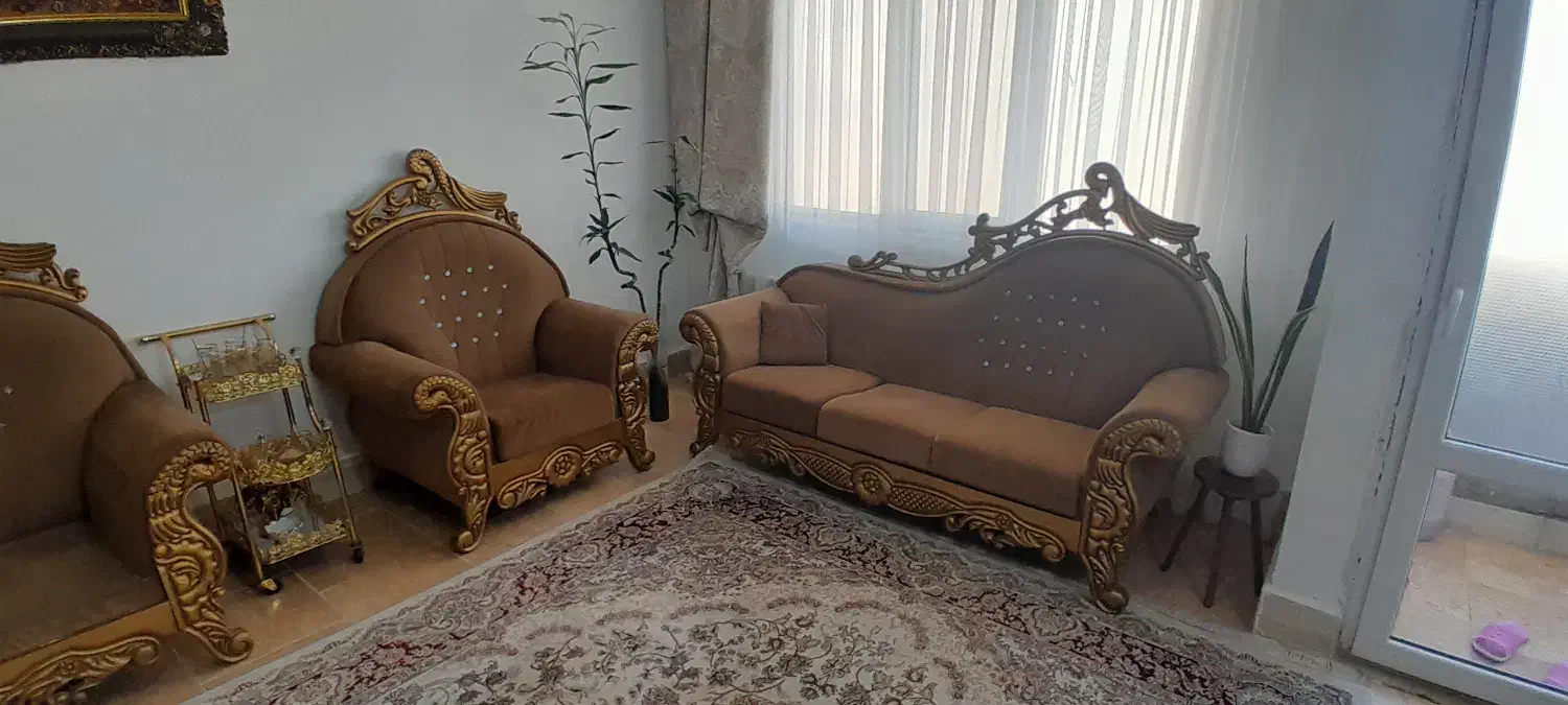 مبل راحتی|مبلمان خانگی و میز عسلی|گلبهار, شهر جدید گلبهار|دیوار