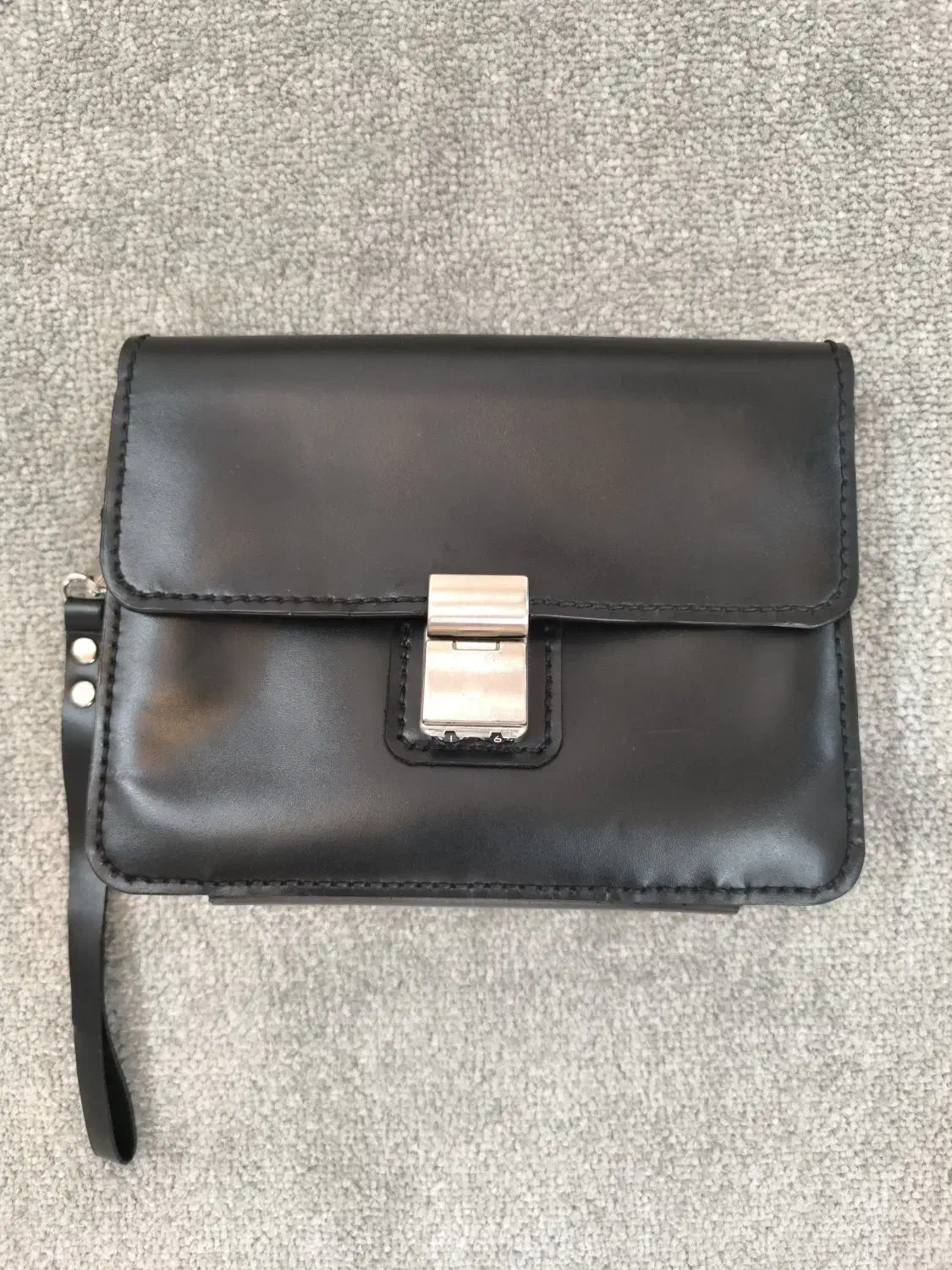 کیف دستی چرم قفل دار|کیف، کفش، کمربند|ساوه, |دیوار