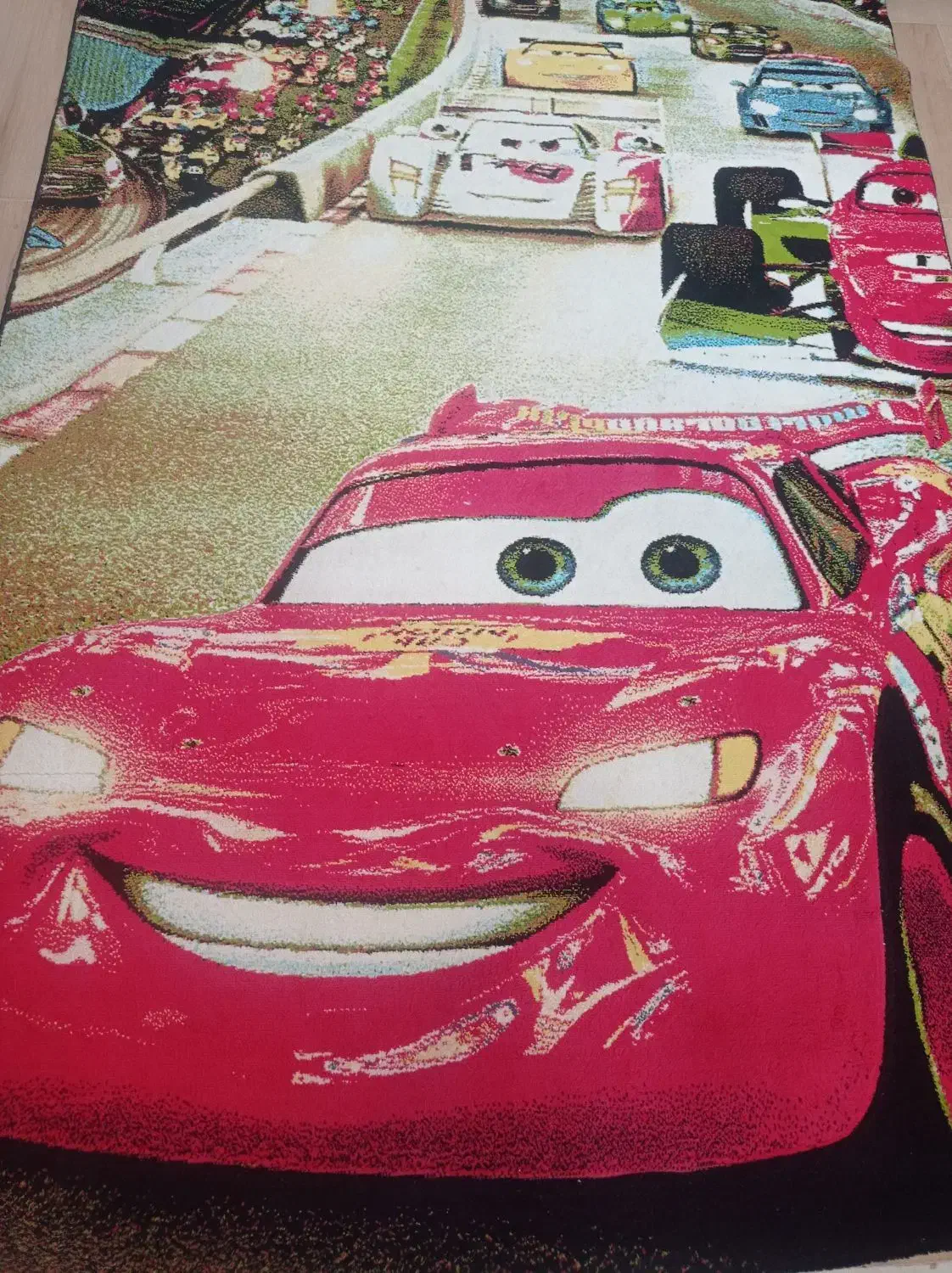 قالیچه 4متری پسرانه|فرش|لاهیجان, بازکیاگوراب|دیوار