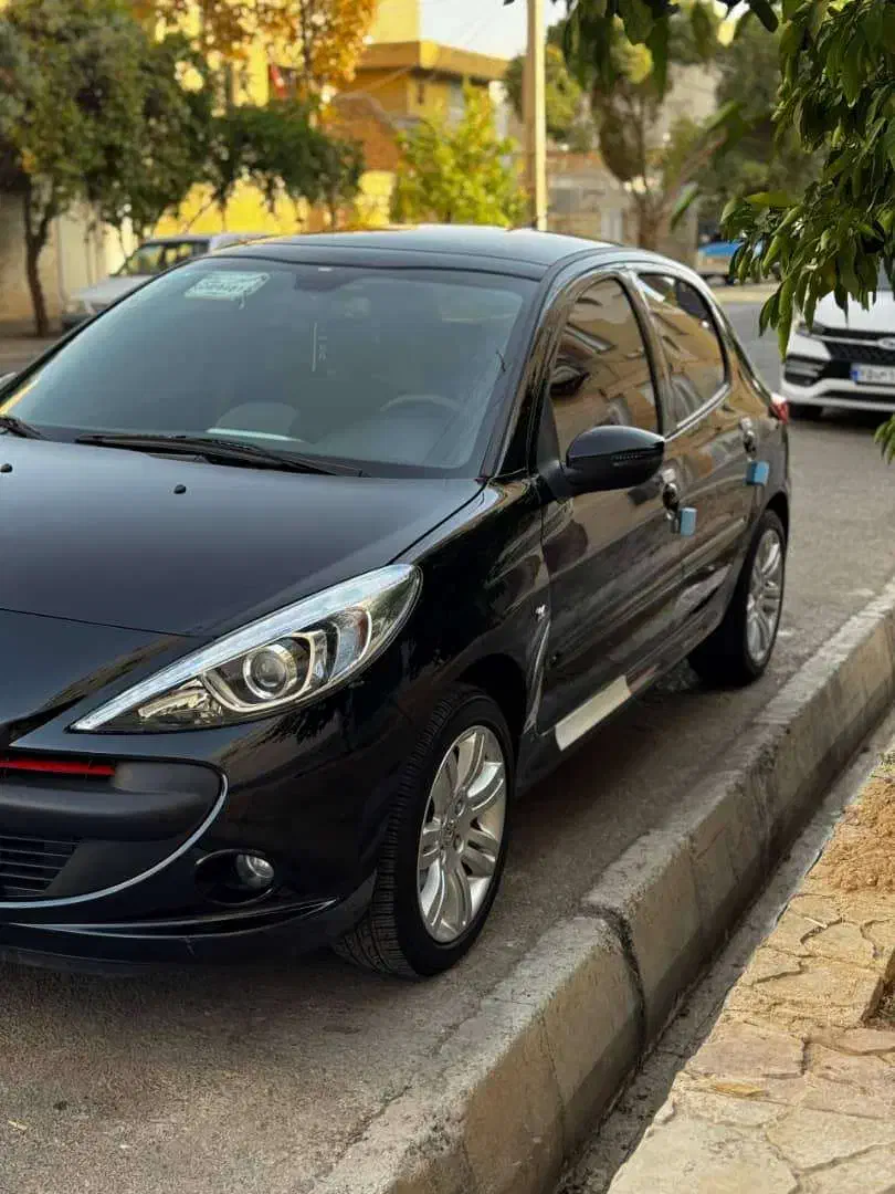 207 مشکی تیو3 مدل 1404|خودرو سواری و وانت|شیراز, ترمینال باربری|دیوار