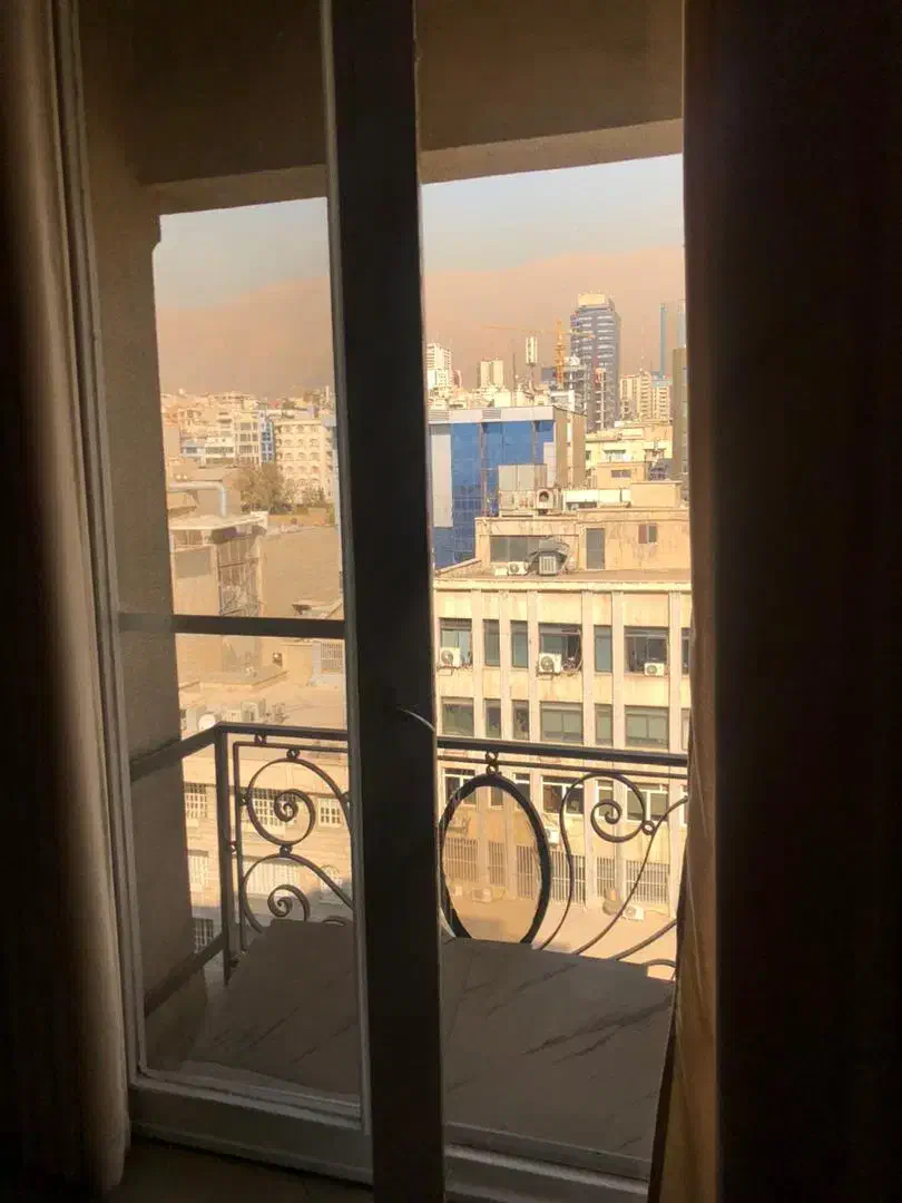 ۱۸۰ متر ۳ خواب شمال جردن طبقه ۸ فایل شخصی