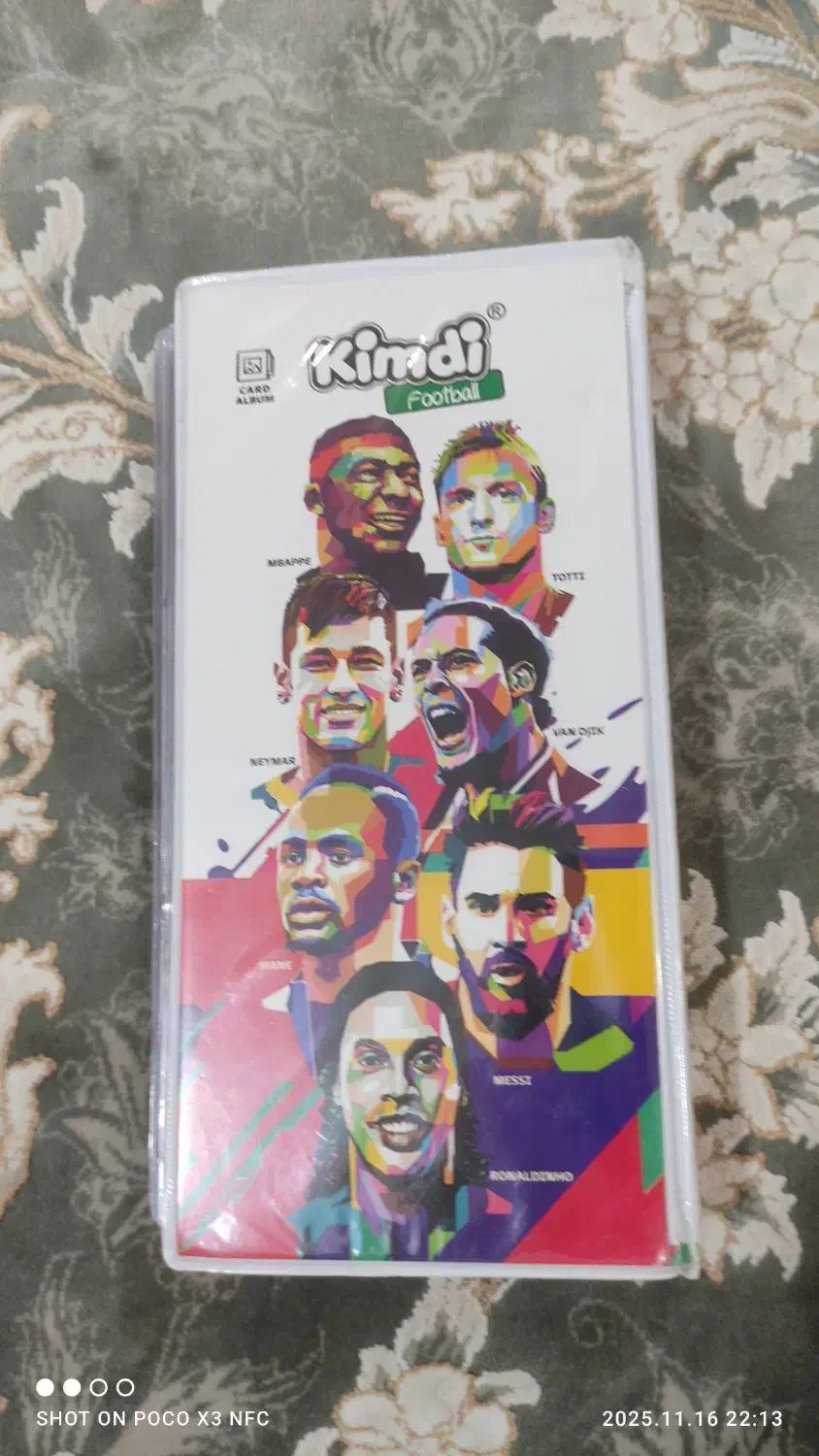 یک البوم کیمدی با همراه 24 عدد کارت کیمدی|کلکسیون و سرگرمی|رزن, |دیوار